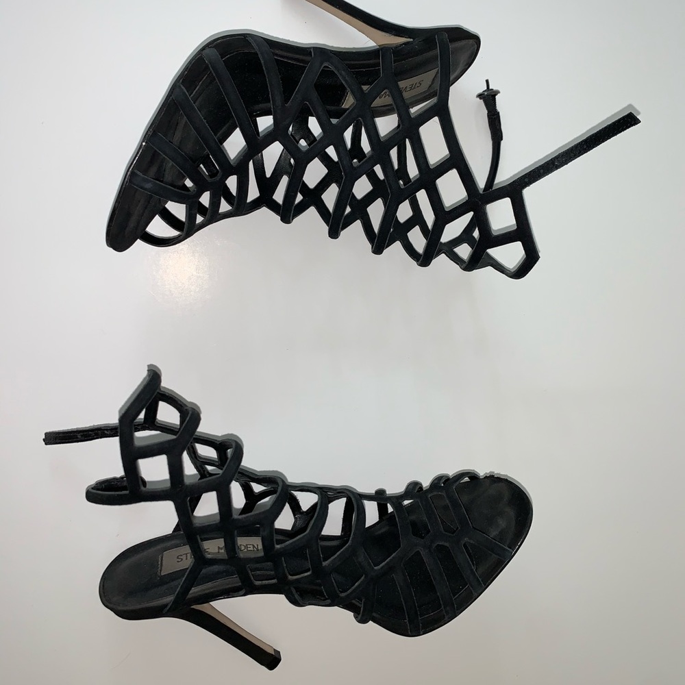 Steve Madden black heels - Picture 2 of 4
